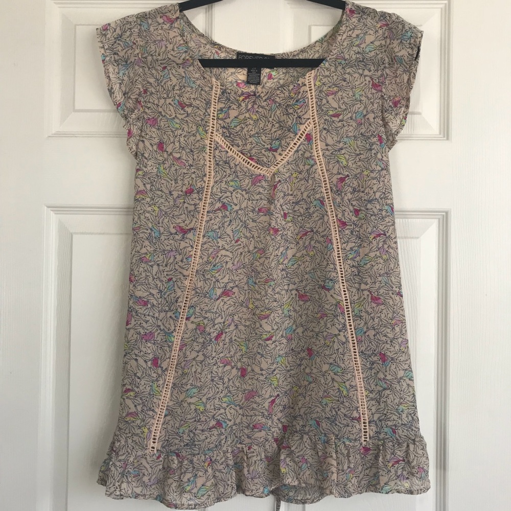 Bird print, ruffle bottom top